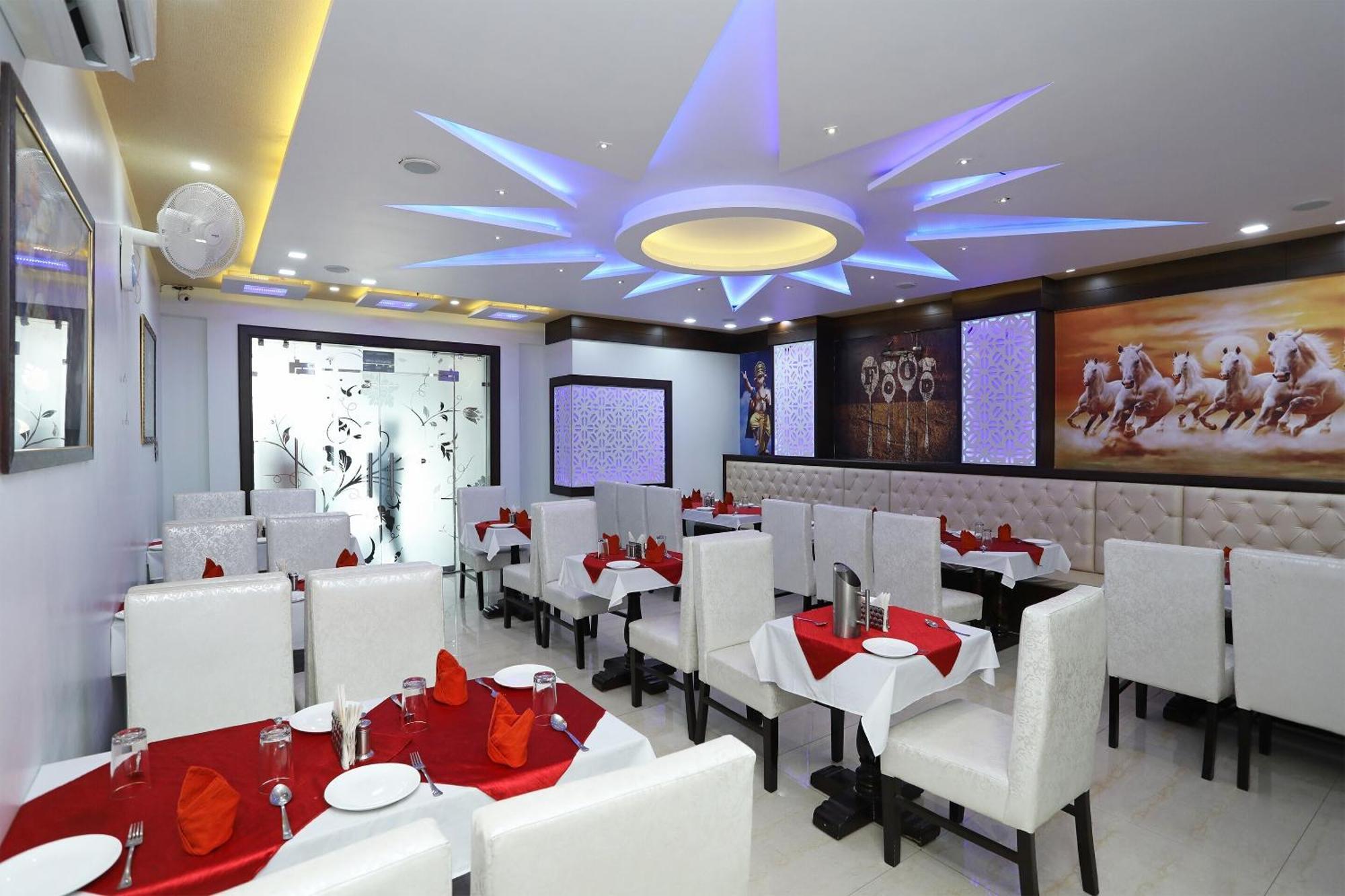 Oyo Hotel Vaishnavi Heritage Inn อัครา ภายนอก รูปภาพ