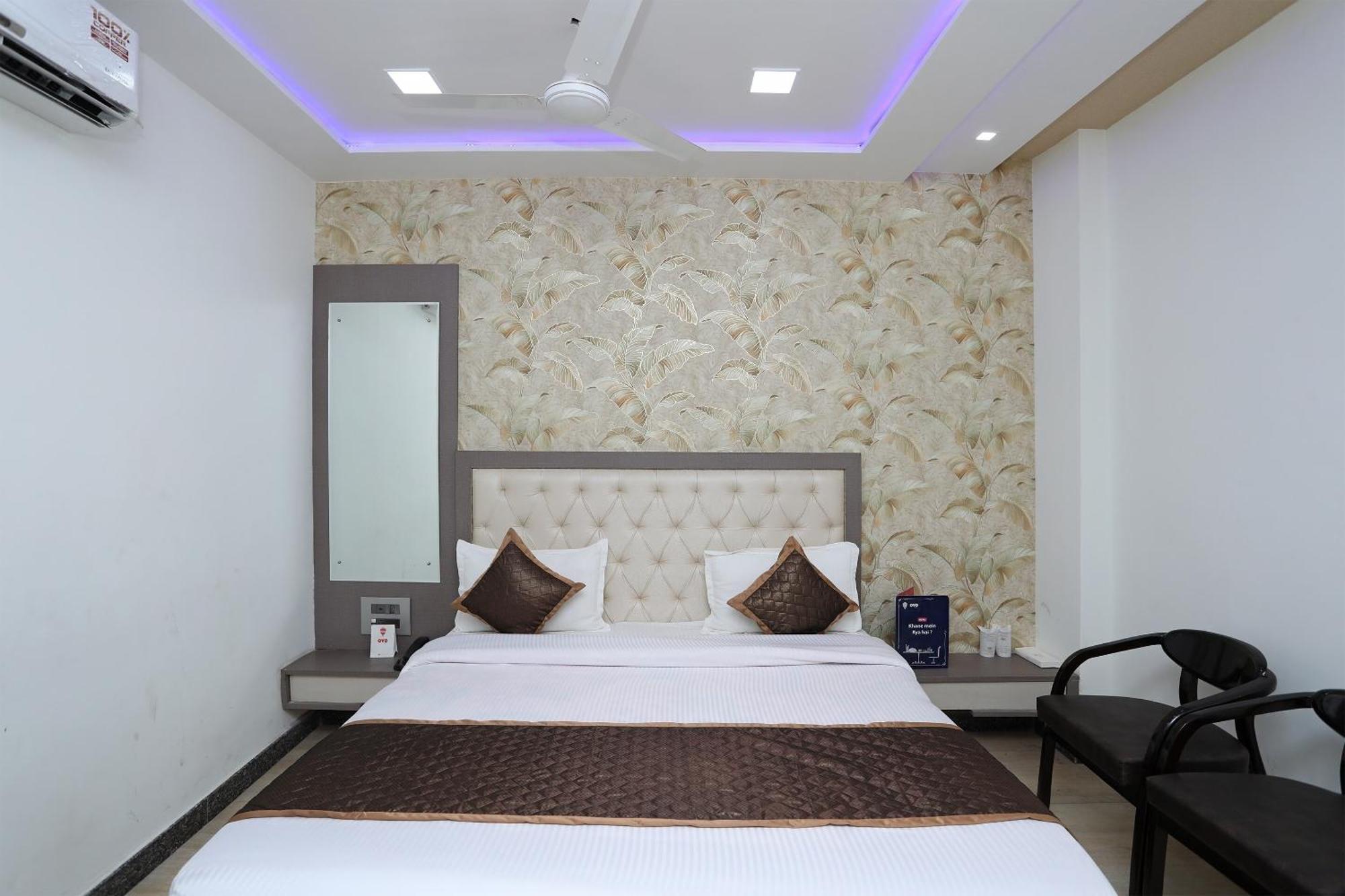 Oyo Hotel Vaishnavi Heritage Inn อัครา ภายนอก รูปภาพ
