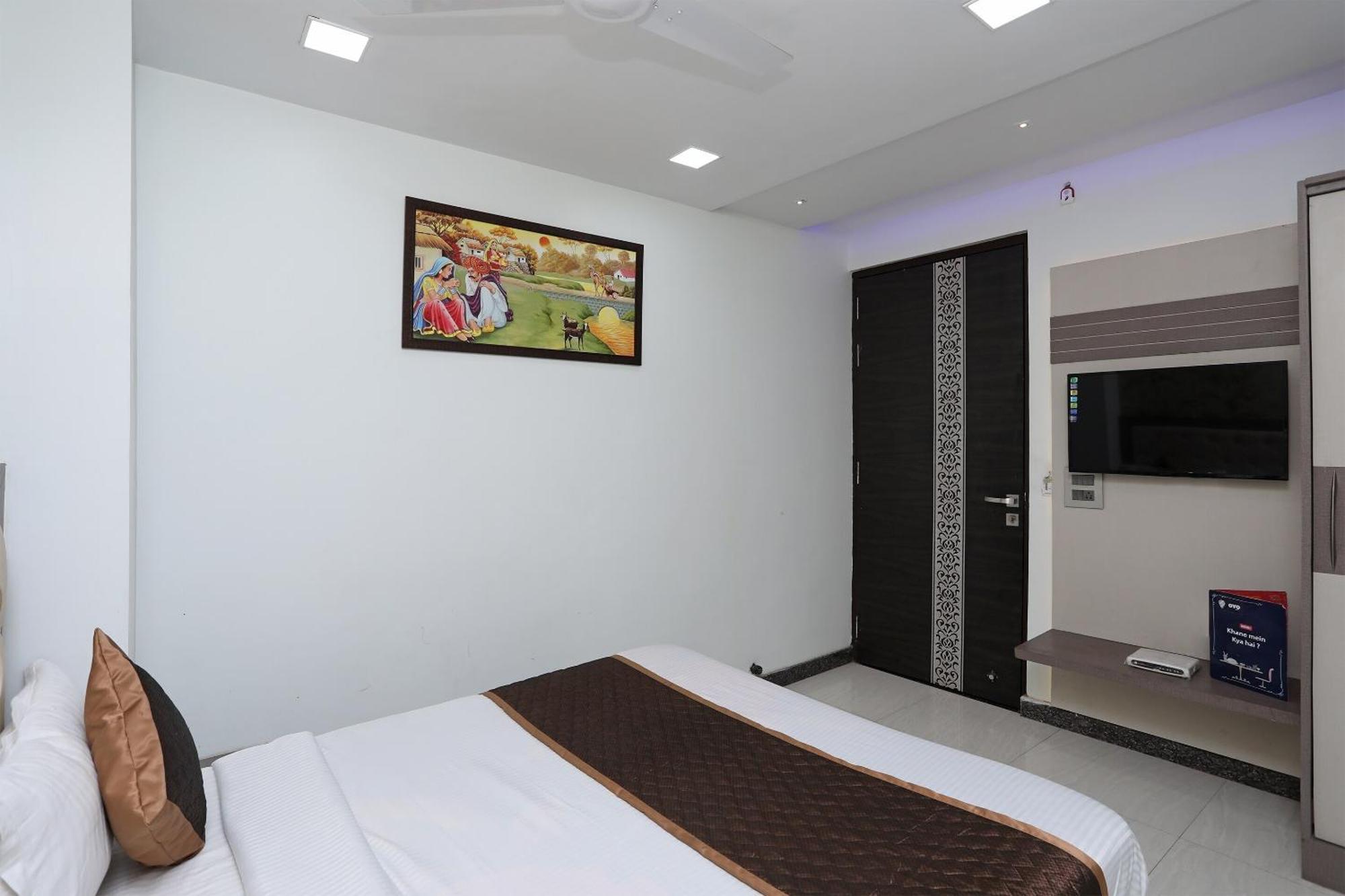 Oyo Hotel Vaishnavi Heritage Inn อัครา ภายนอก รูปภาพ